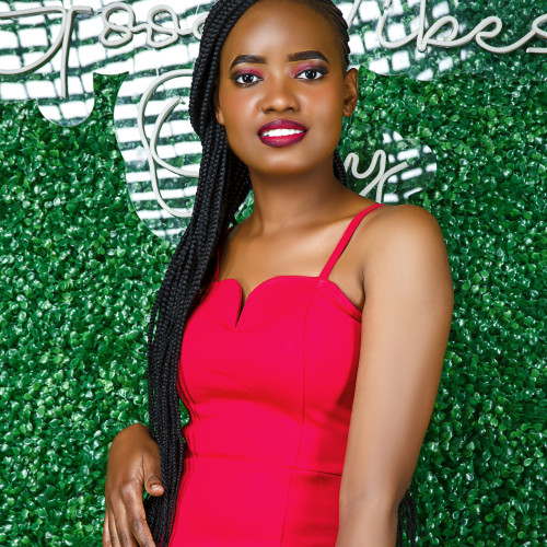 Esther  O. profile photo