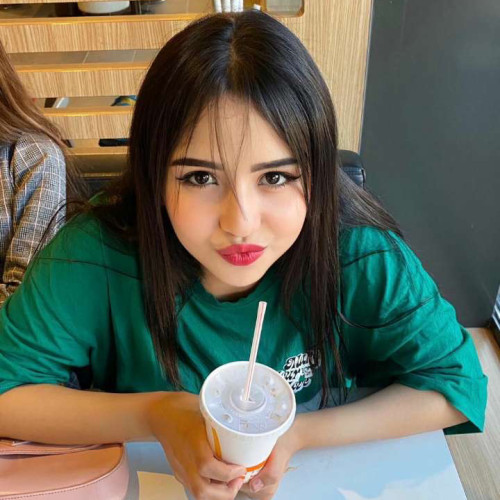 Luna Y. profile photo