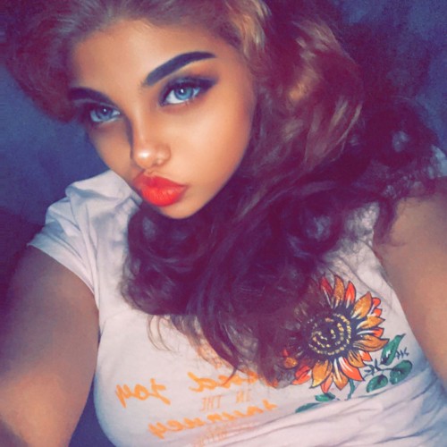 Xinnia L.