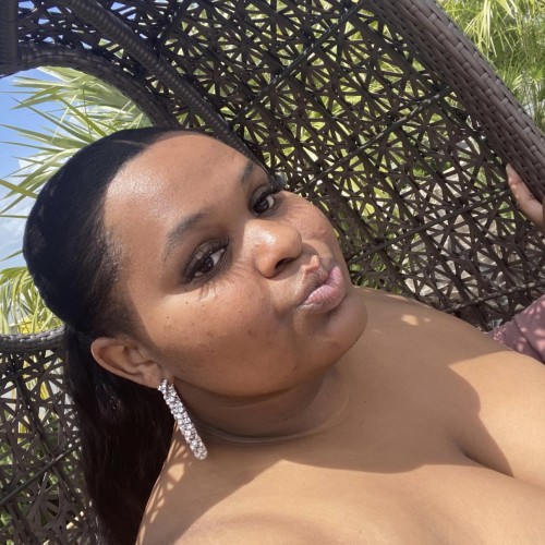 Leanna R.