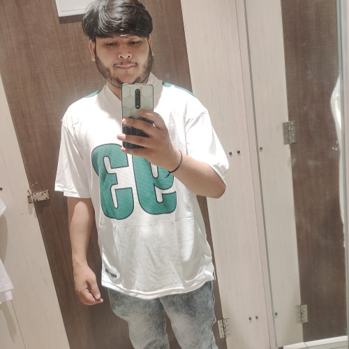 TANUJ R. profile photo
