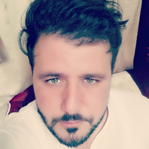 Hicham E.