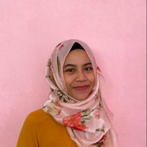 Meivy F.