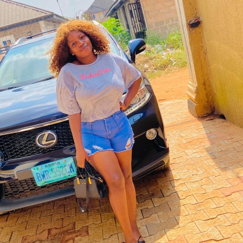 lizzy R. profile photo