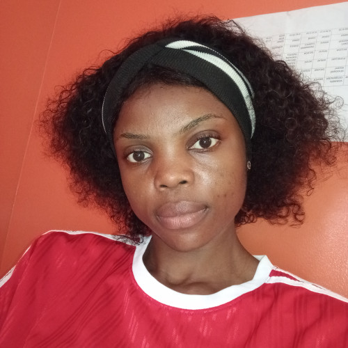 Esther  O. profile photo