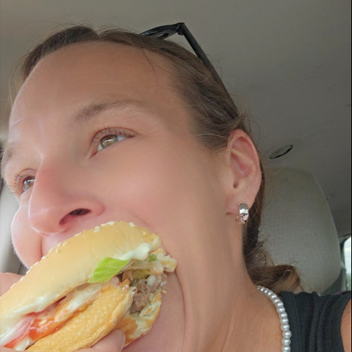 Amanda  E. profile photo