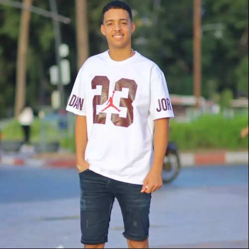 Lwali  B. profile photo