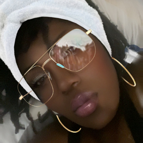 Tee B. profile photo