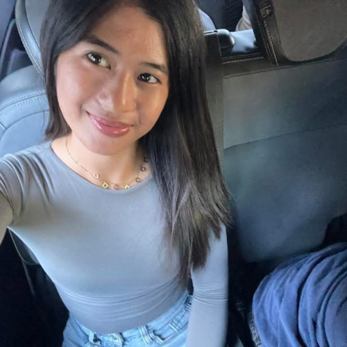 Claudine M. profile photo