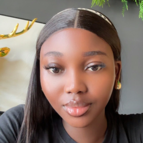 Chichi L. profile photo
