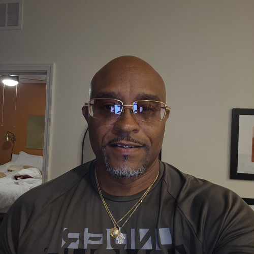 Lewis T. profile photo