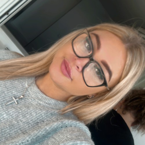 Bethan D.