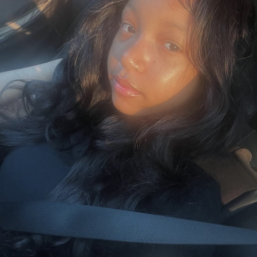 janiylah  h. profile photo
