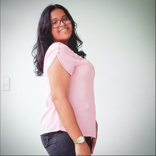 Mirelly D.