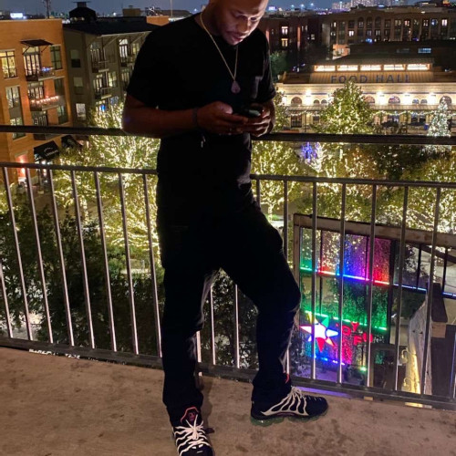 MR. E. profile photo