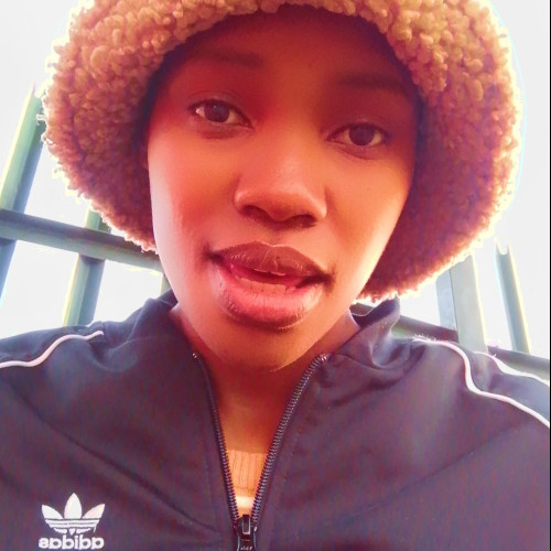 Shaneequa  E.