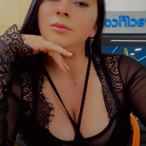Mari C. profile photo