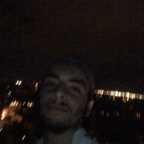 Yassin L.