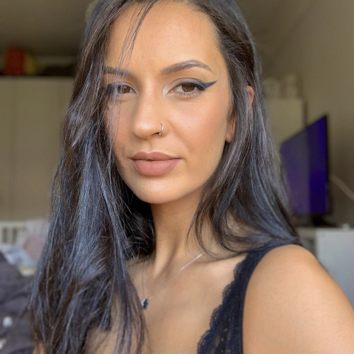 Cláudia  G. profile photo