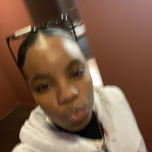 Laury L. profile photo