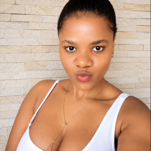 Nolly M. profile photo