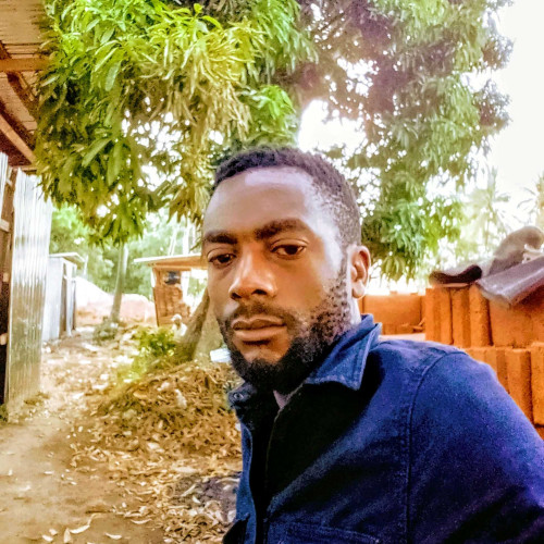 Simon n. profile photo