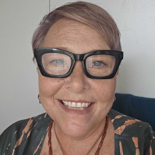 DonnaLee M. profile photo