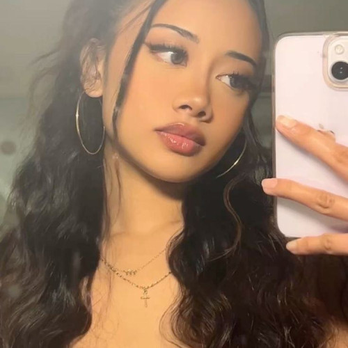 Isabella B.