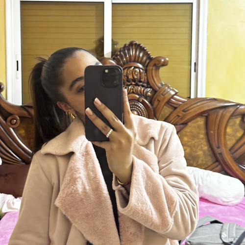 Nia N.