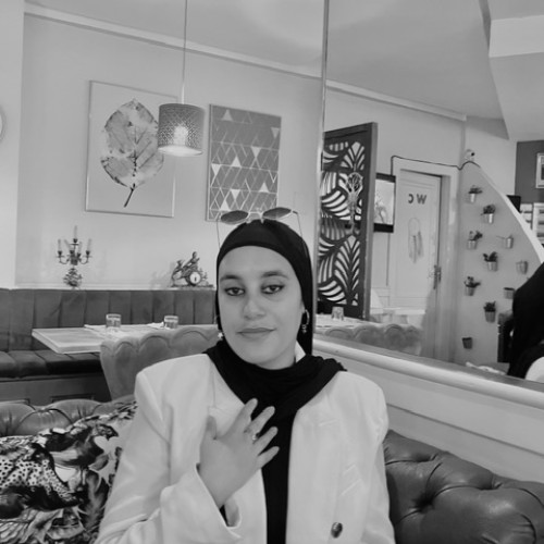 Meryem E.