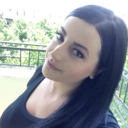 Laureta L. profile photo