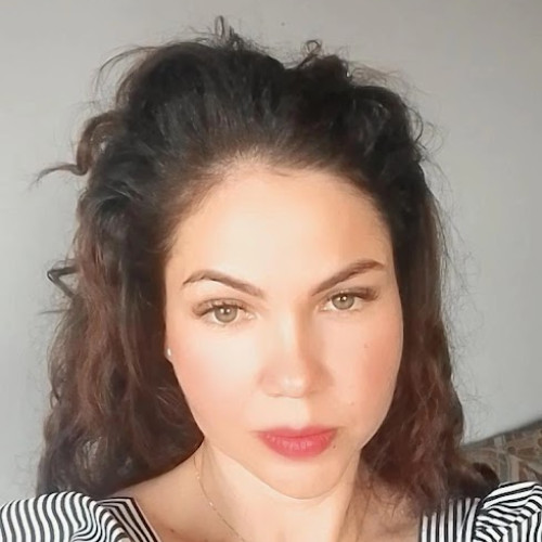 SUZI D. profile photo