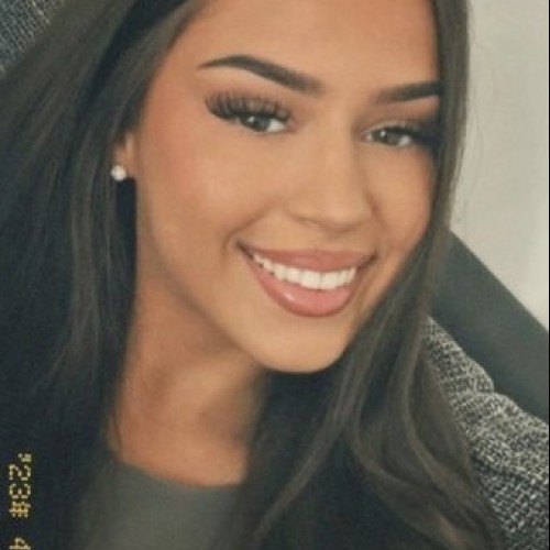 Mounia M. profile photo
