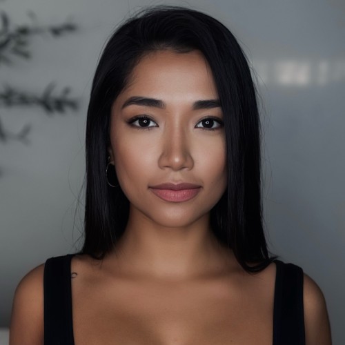 Leila L.