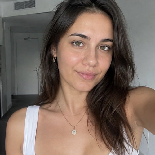 Ava w. profile photo