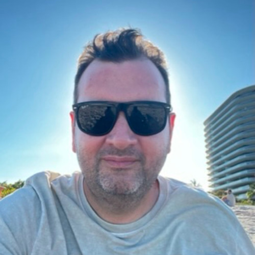 javier r. profile photo