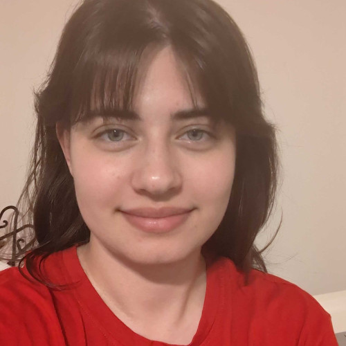 Vee L. profile photo