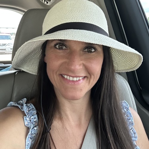 Sandra  D.
