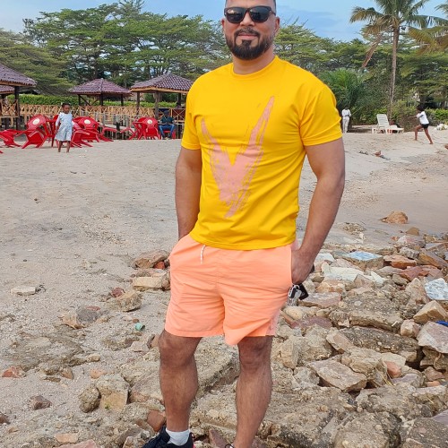Sultan R.