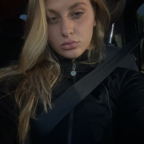 Denisa D. profile photo