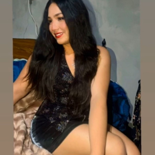 Estefani M.