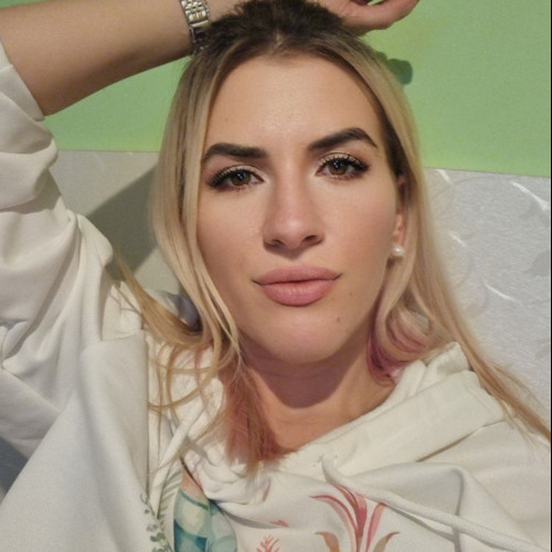 Mariana B.