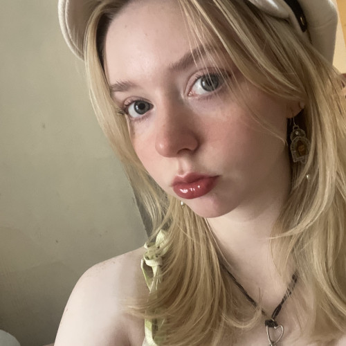 Ellie W.
