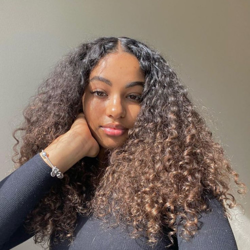 Mia J. profile photo