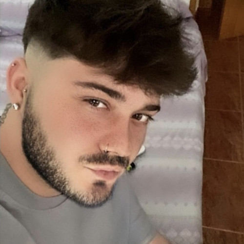 Aaron L. profile photo