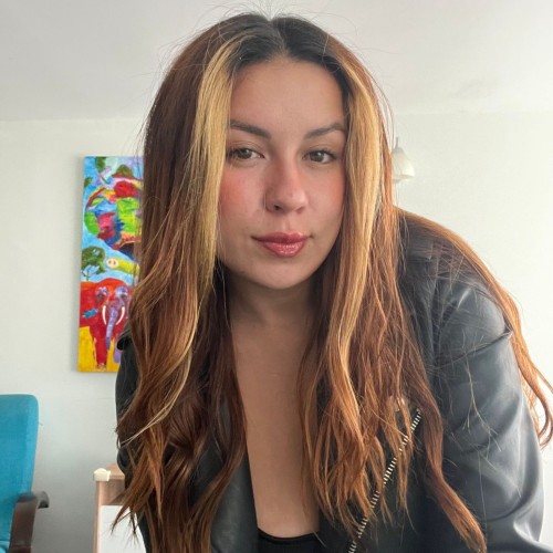 Sara  V.