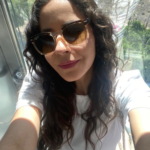 Adriana G.