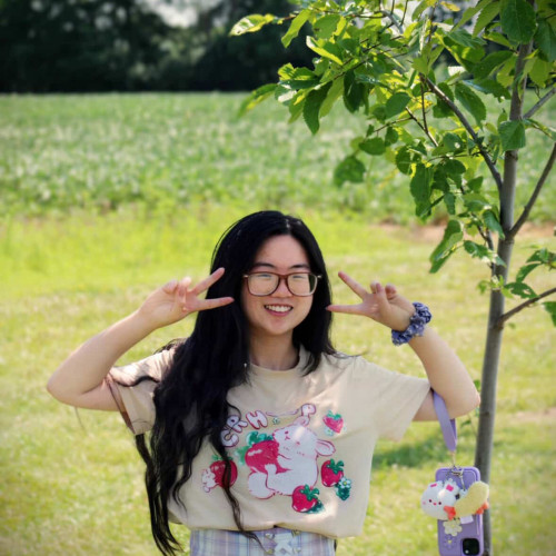 Lily  S. profile photo