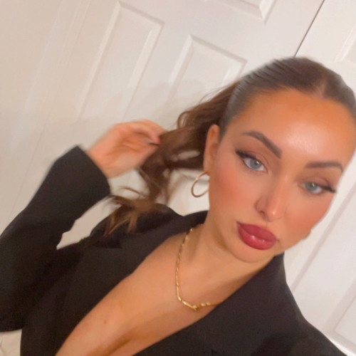 Lana L. profile photo