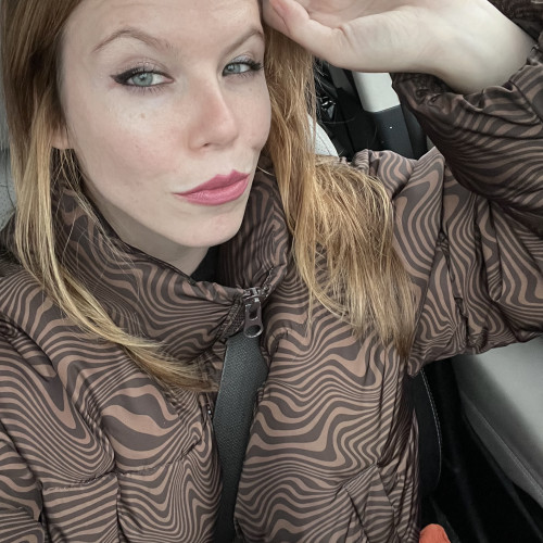 Claire B. profile photo